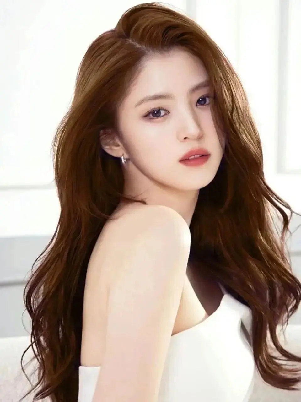 韩剧美女演员演技排行_大眼韩国女明星_2025韩国十大美女红星排名