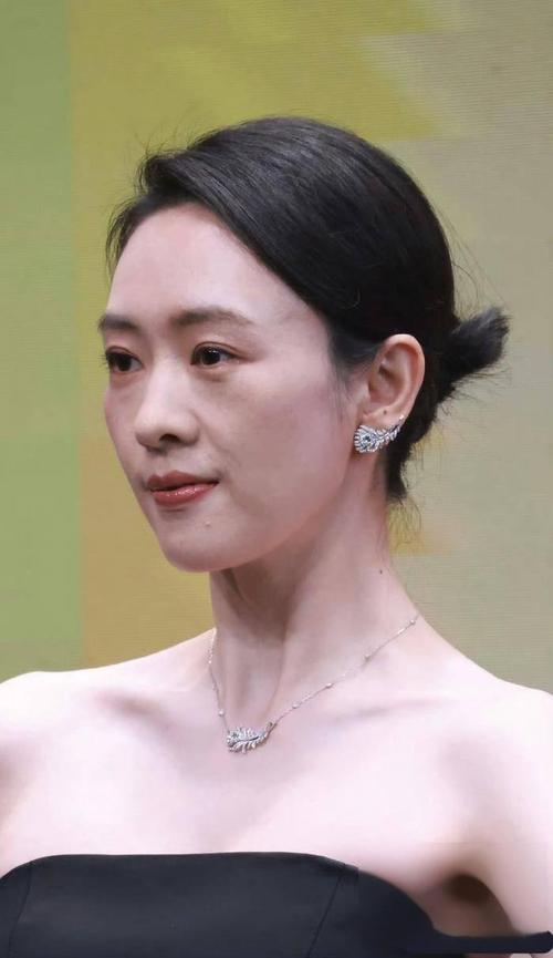 明星服装搭配图片女夏_女明星的图片_明星中短发型图片女