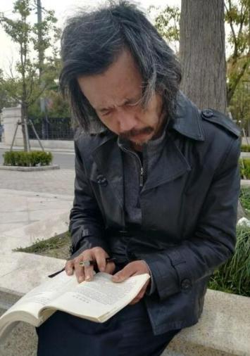 抖音网红黑料网站链接下载最新,_沈巍流浪大师经历_抖音初代草根网红现状